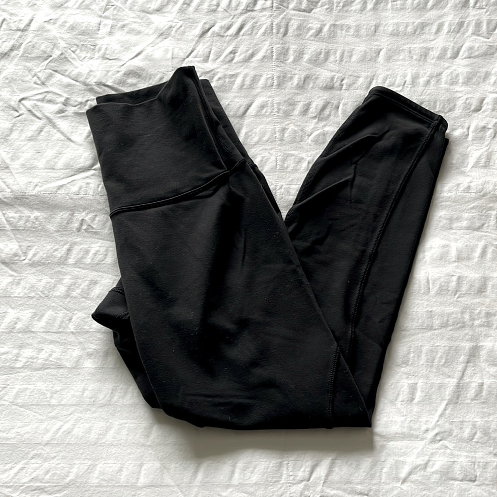 Lululemon 7/8 Length High Waisted Unique Leggings